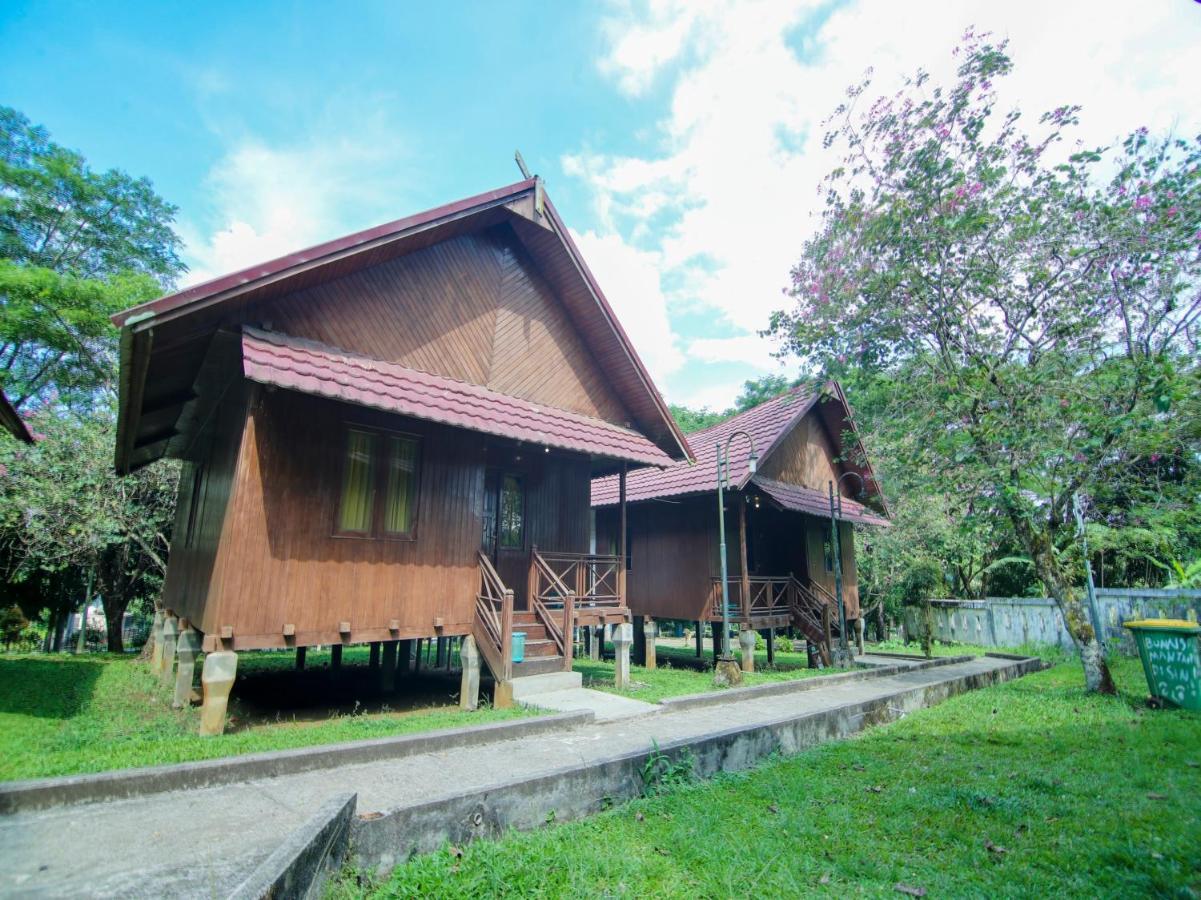Oyo 3475 Villa Ex Mtq Pagaralam Luaran gambar
